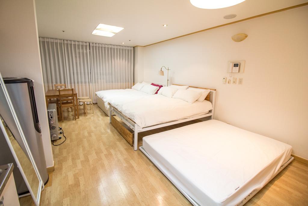 Junho House Guest house