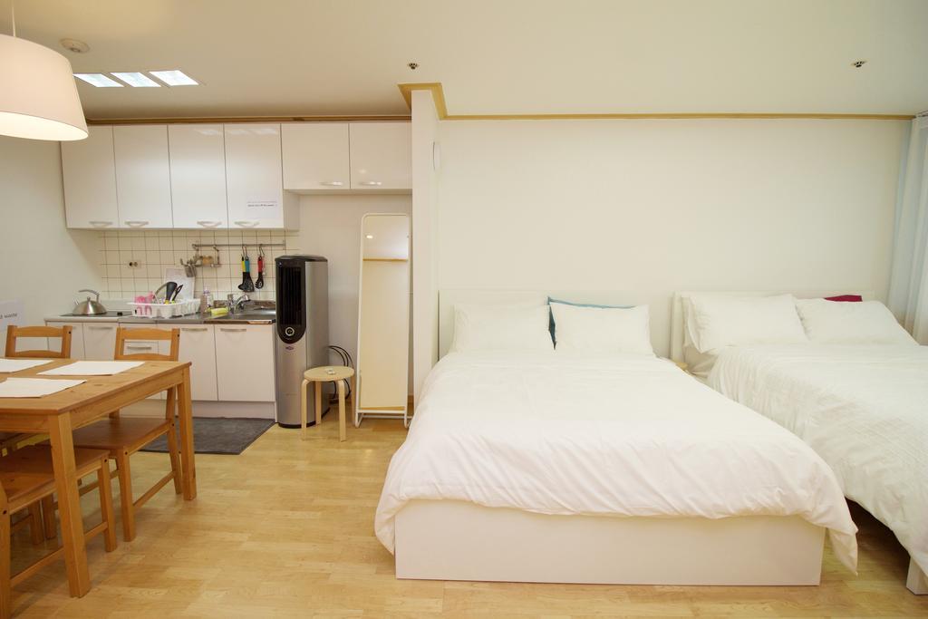 Guest house Junho House *