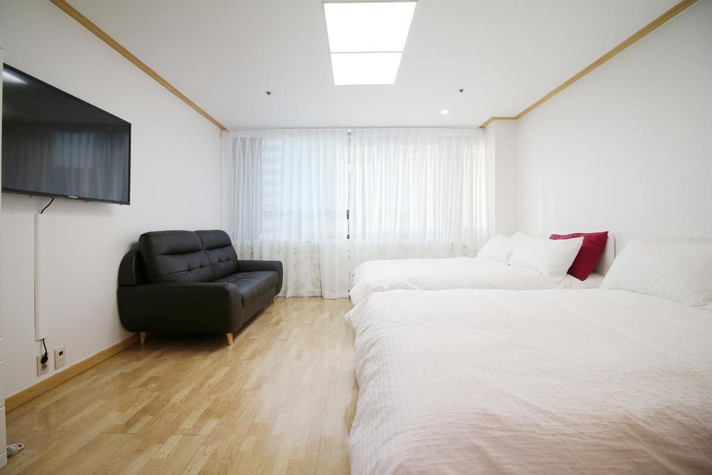 Guest house Junho House *