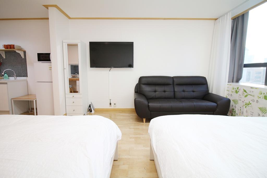 Junho House